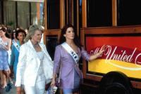 Candice Bergen, Sandra Bullock